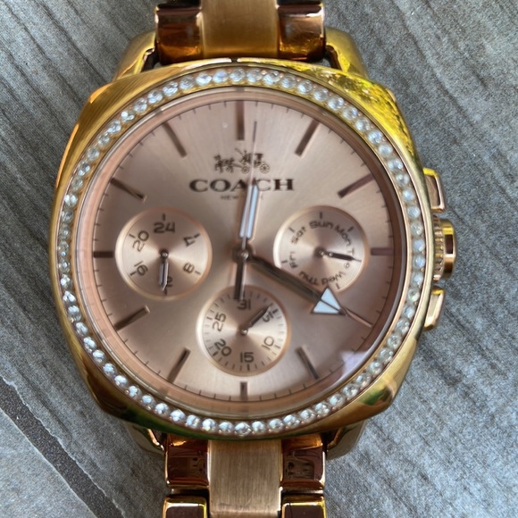 Coach Watch - Picture 4 of 4